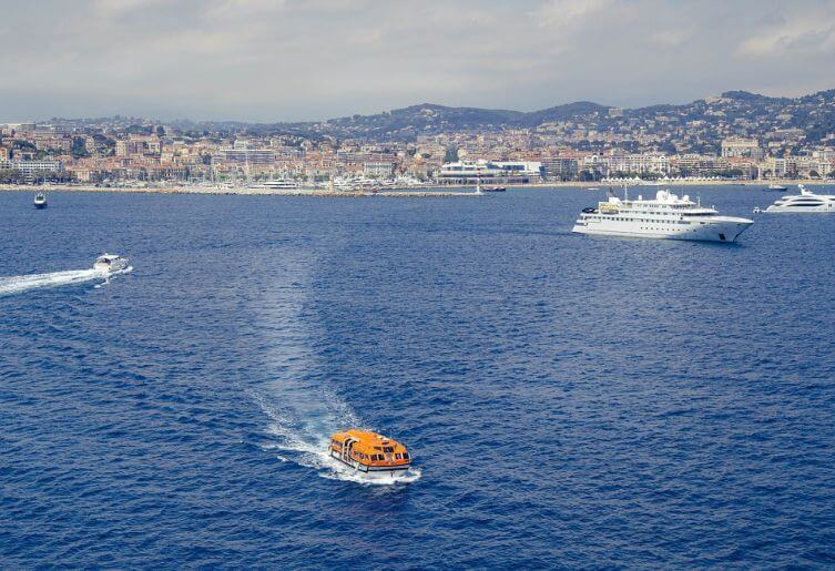 Boat hire in Cannes