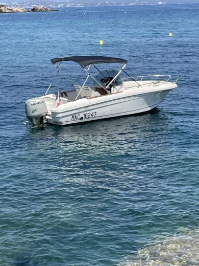 Miete Motorboot Jeanneau Cap Camarat 625 Cc 2005 In Cavalaire Sur Mer