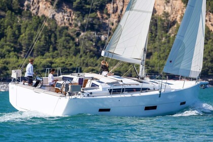 Hire Sailboat Dufour Yachts Dufour 430 GL Olbia