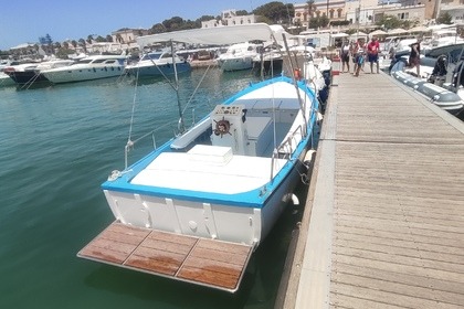 Location Bateau à moteur LeucaExperience-Escursioni Malepesce Gozzo Santa Maria di Leuca