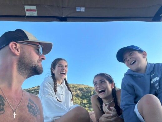 Lissabon Motorboat Chaparral 210 SSI Sundeck alt tag text