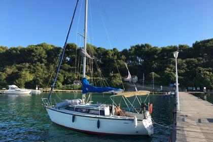 Hire Sailboat Dufour 2800 Villeneuve-Loubet