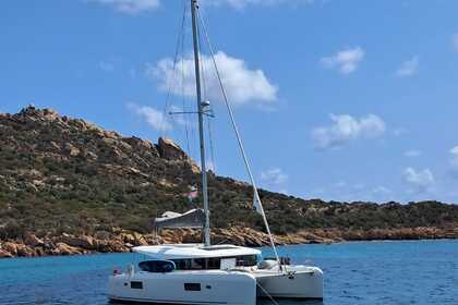 Hire Catamaran  Lagoon 42 Ajaccio