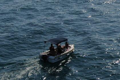 Verhuur Boot zonder vaarbewijs  Dipol D400 First Marbella