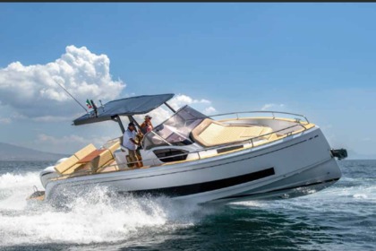 Hire Motor yacht Salpa Avantgarde 35 Naples