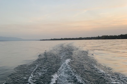 Verhuur Motorboot Yamaha 380s Genève