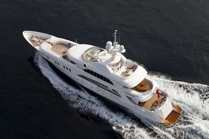 Charter Motor yacht Ultraluxury Megayacht Dubai