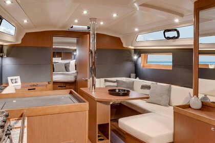 Ενοικίαση Ιστιοπλοϊκό σκάφος Beneteau Oceanis 41.1 Λευκάδα