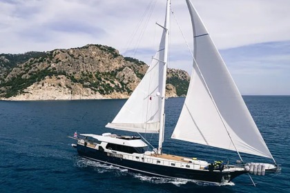 Hire Sailboat  MOTORSAILOR GOOD LIFE Athens