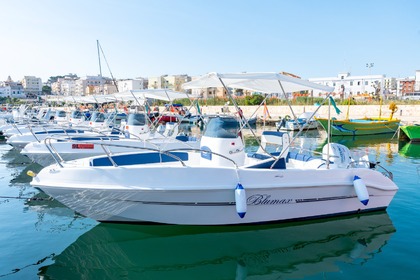 Noleggio Barca senza patente  Blumax 5.5 mt (1) Vieste