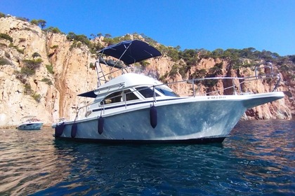 Miete Motorboot Cayman Yacht 30 Fly Bridge Sant Feliu de Guíxols