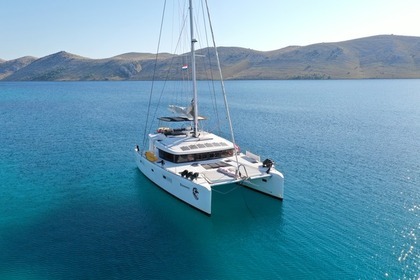 Rental Catamaran Discovery - All inclusive half board Lagoon 52 Split