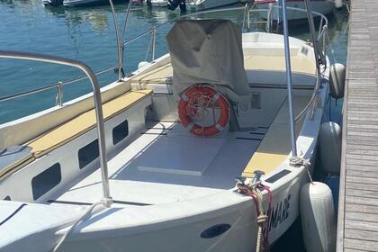 Noleggio Barca a motore Gozzo vetroresina Santa Maria di Leuca