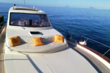 Verhuur Motorboot Tecnonautica Jeranto 10 hard top Eolische Eilanden
