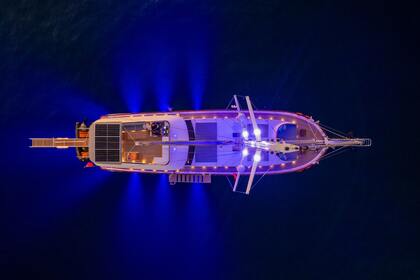 Rental Gulet Luxury gulet with a capacity of 8 people in Gocek 2023 Fethiye