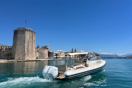 Hire RIB Joker Boat Clubman 28 Trogir