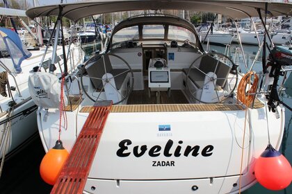 Hire Sailboat Bavaria Yachtbau Bavaria Cruiser 46 - 4 cab. Murter