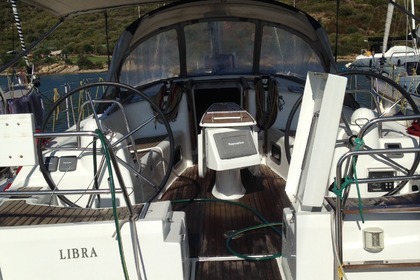 Noleggio Barca a vela BENETEAU Oceanis 43 Cugnana Verde
