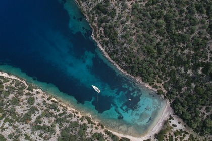 Чартер Парусная яхта Beneteau Oceanis 473 Performance Лефкас