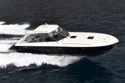 Verhuur Motorboot Itama 38 Capri