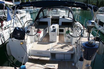 Hire Sailboat JEANNEAU SUN ODYSSEY 440 Dubrovnik
