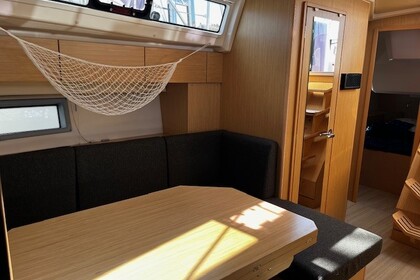 Charter Sailboat BAVARIA YACHTS C42 Marseille