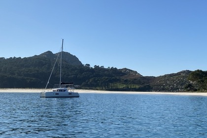 Charter Catamaran Lagoon 42 Baiona