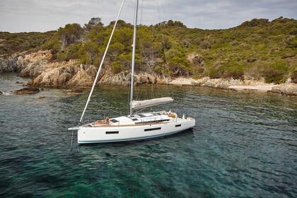 Hire Sailboat Jeanneau Sun Odyssey 440 Laurium