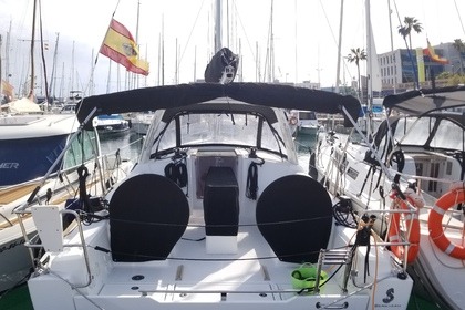 Charter Sailboat Beneteau oceanis 35 Tarragona