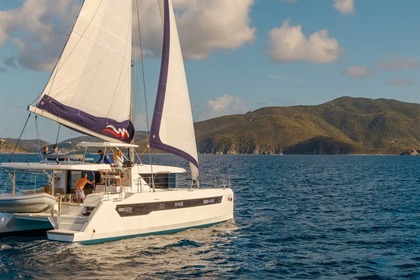 Rental Catamaran  Moorings 4600 - 4 Marigot