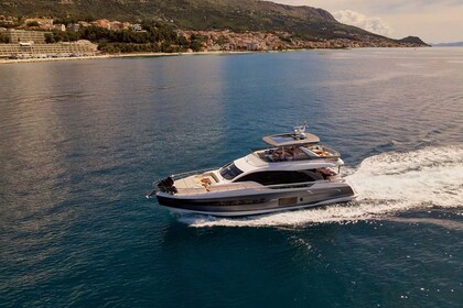 Rental Motorboat  Azimut 78 Fly Podstrana
