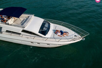 Aluguel Lancha Intermarine 44 pés Ilhabela