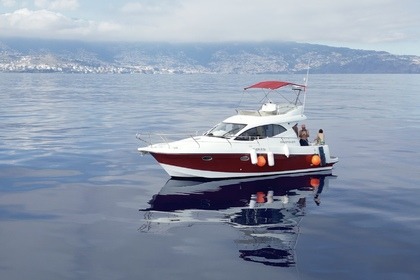 Charter Motorboat Starfisher 34L Funchal