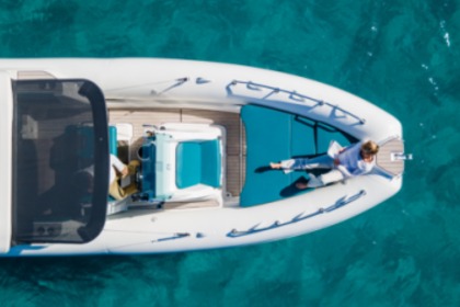 Rental RIB Zodiac Medline 750 Sari-Solenzara