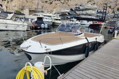 Hire Motorboat Quicksilver Activ 755 Sundeck Marseille