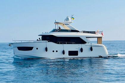 Hire Motor yacht Navetta Absolute Cannes