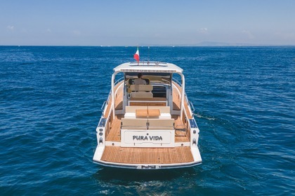 Miete Motorboot Italyure Yachts 38 Capri