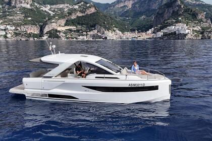 Noleggio Barca a motore Jeanneau DB 37 Amalfi