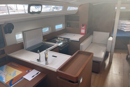 Czarter Jacht żaglowy  Sun Odyssey 410 Primošten