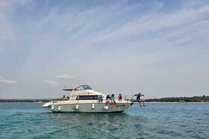 Hire Motorboat Fiberglass Gobby 28 fly Croatia