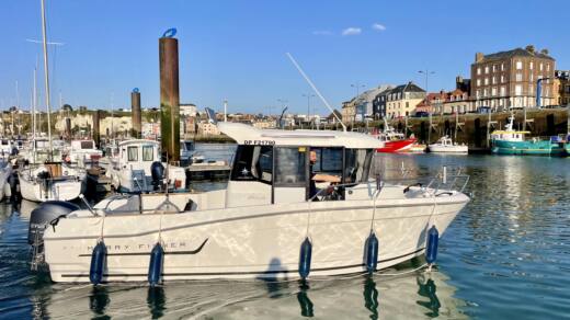 Motorboat Jeanneau Merry Fisher marlin 695 Plattegrond van de boot