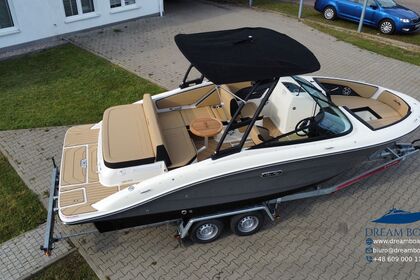 Hire Motorboat Sea Ray 210 Wilkasy