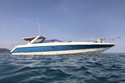 Hire Motorboat Sunseeker 43 Thunderhawk San Lorenzo al Mare