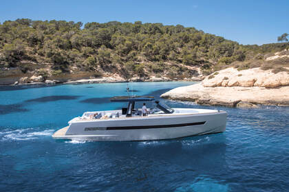 Location Bateau à moteur Fjord 52 Saint-Tropez