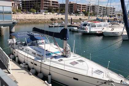 Hire Sailboat CHANTIERS BÉNÉTEAU, S.A OCEANIS CLIPPER 473 Vigo