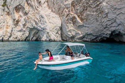 Verhuur Motorboot Poseidon Blue water 185 Zakynthos