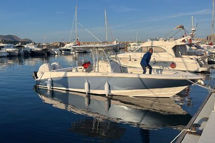 Hire Motorboat Boston Whaler Outrage 32 Sitges