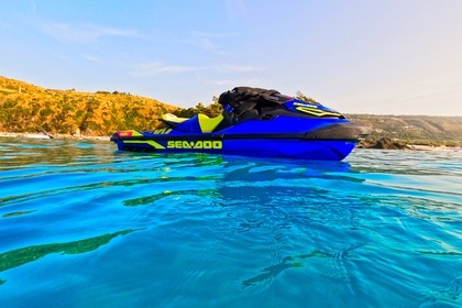 Noleggio Moto d'acqua Seadoo Wake Pro 230 Cv Catanzaro Lido