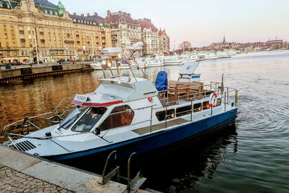 Hire Motorboat Botved A/S Denmark Coronet Stockholm