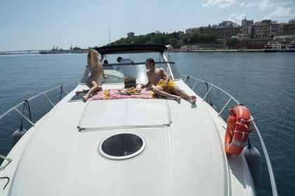 Hire Motorboat Cranchi Smeraldo 36 Taranto